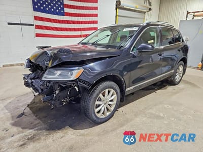 2015 VOLKSWAGEN TOUAREG V6 WVGEF9BP3FD005337 - główne zdjęcie licytacji z USA - miniatura