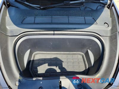Zdjęcie 11 z 12 samochodu: 2023 TESLA MODEL Y VIN:7SAYGDEE2PF760102 - miniatura