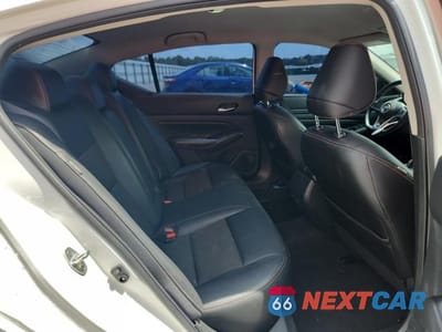 Zdjęcie 10 z 12 samochodu: 2019 NISSAN ALTIMA SR VIN:1N4BL4CV9KN310139 - miniatura