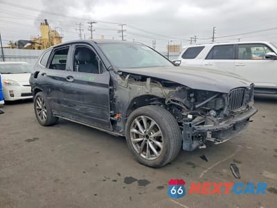 Czwarte zdjęcie samochodu z boku: 2019 BMW X3 SDRIVE30I VIN:5UXTR7C54KLE97169 - miniatura