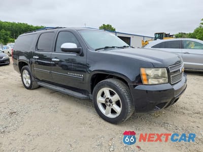 Czwarte zdjęcie samochodu z boku: 2007 CHEVROLET SUBURBAN K1500 VIN:1GNFK16347R398936 - miniatura