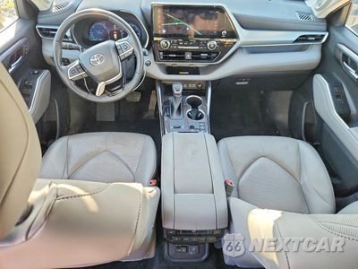 Zdjęcie 8 z 13 samochodu: 2023 TOYOTA HIGHLANDER HYBRID PLATINUM VIN:5TDEBRCH2PS125837 - miniatura
