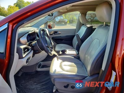 Zdjęcie 7 z 12 samochodu: 2018 CHRYSLER PACIFICA TOURING L PLUS VIN:2C4RC1EG9JR172299 - miniatura