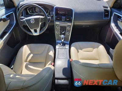 Zdjęcie 8 z 13 samochodu: 2016 VOLVO XC60 T6 PREMIER VIN:YV449MRK8G2892304 - miniatura