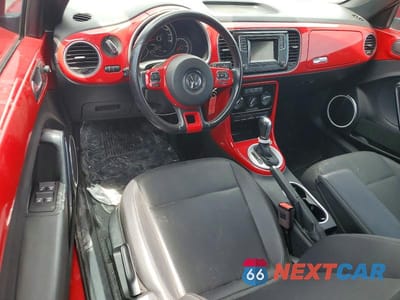 Zdjęcie 8 z 13 samochodu: 2018 VOLKSWAGEN BEETLE S VIN:3VW5DAAT8JM516630 - miniatura