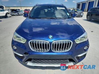 Piąte zdjęcie samochodu w środku: 2019 BMW X1 XDRIVE28I VIN:WBXHT3C54K5L37167 - miniatura