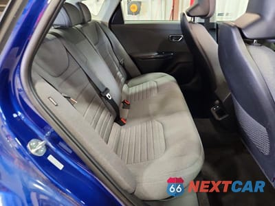 Zdjęcie 10 z 12 samochodu: 2025 KIA K4 EX VIN:3KPFU4DE8SE198316 - miniatura