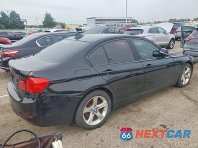 Trzecie zdjęcie samochodu z tyłu: 2015 BMW 320 I XDRIVE VIN:WBA3C3C54FK201164 - miniatura