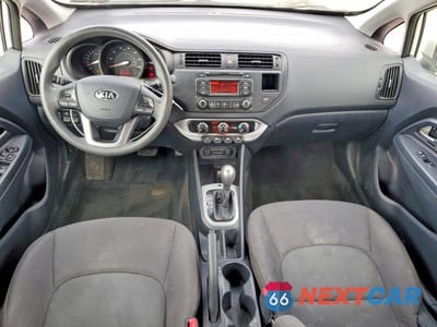 Zdjęcie 8 z 12 samochodu: 2013 KIA RIO LX VIN:KNADM4A37D6156591 - miniatura