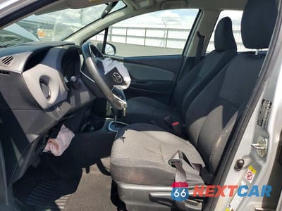 Zdjęcie 7 z 12 samochodu: 2015 TOYOTA YARIS 5-DOOR L VIN:VNKKTUD30FA047843 - miniatura