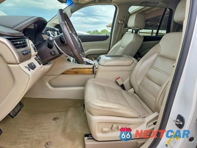 Zdjęcie 7 z 13 samochodu: 2017 GMC YUKON DENALI VIN:1GKS1CKJ1HR188665 - miniatura
