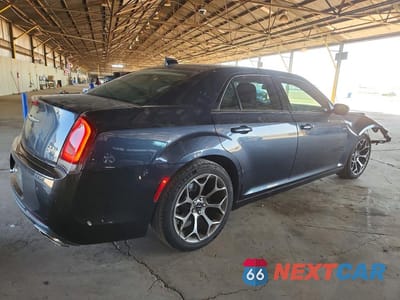 Trzecie zdjęcie samochodu z tyłu: 2018 CHRYSLER 300 TOURING VIN:2C3CCAAG8JH282038 - miniatura