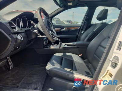Zdjęcie 7 z 12 samochodu: 2012 MERCEDES-BENZ C 250 VIN:WDDGF4HBXCR203302 - miniatura