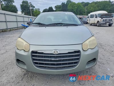 Piąte zdjęcie samochodu w środku: 2005 CHRYSLER SEBRING TOURING VIN:1C3AL56R25N663664 - miniatura
