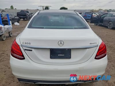 Zdjęcie 6 z 12 samochodu: 2015 MERCEDES-BENZ C 300 4MATIC VIN:55SWF4KB1FU081484 - miniatura