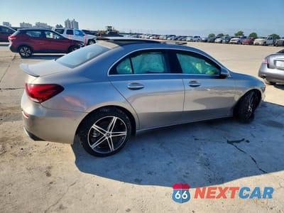 Trzecie zdjęcie samochodu z tyłu: 2020 MERCEDES-BENZ A 220 VIN:W1K3G4EB8LJ216919 - miniatura