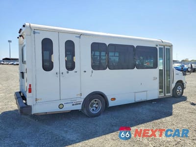 Czwarte zdjęcie samochodu z boku: 2008 FORD ECONOLINE E450 SUPER DUTY CUTAWAY VAN VIN:1FD4E45S28DB00931 - miniatura