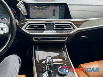 Zdjęcie 10 z 10 samochodu: 2021 BMW X7 XDRIVE40I VIN:5UXCW2C06M9F67044 - miniatura