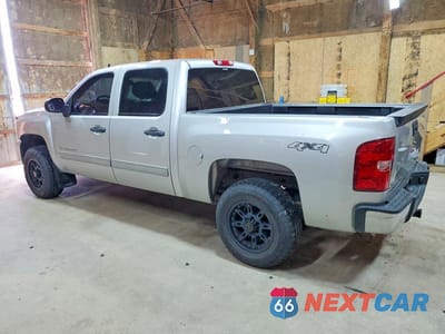 Drugie zdjęcie samochodu z przodu: 2011 CHEVROLET SILVERADO K1500 LT VIN:3GCPKSE32BG296385 - miniatura