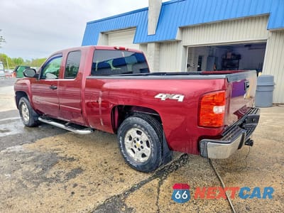Drugie zdjęcie samochodu z przodu: 2008 CHEVROLET SILVERADO K1500 VIN:1GCEK19048E180400 - miniatura