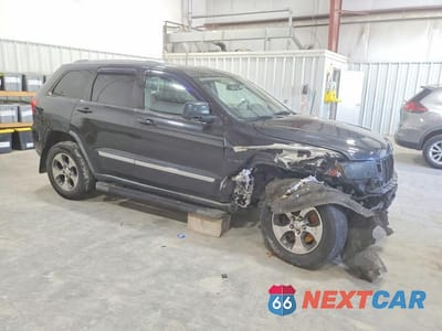 Czwarte zdjęcie samochodu z boku: 2011 JEEP GRAND CHEROKEE LAREDO VIN:1J4RR4GG0BC534375 - miniatura