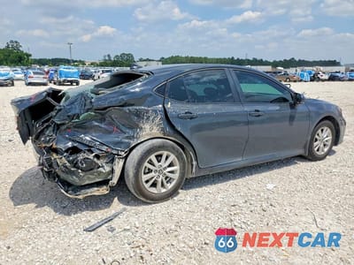 Trzecie zdjęcie samochodu z tyłu: 2025 TOYOTA CAMRY LE VIN:4T1DAACK1SU205917 - miniatura