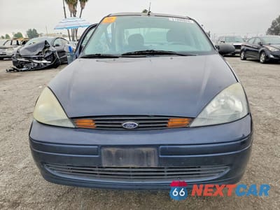 Piąte zdjęcie samochodu w środku: 2003 FORD FOCUS SE COMFORT VIN:1FAFP34Z23W320525 - miniatura