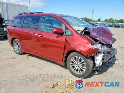 Czwarte zdjęcie samochodu z boku: 2020 TOYOTA SIENNA XLE PREMIUM 8-PASSENGER VIN:5TDYZ3DC1LS021116 - miniatura