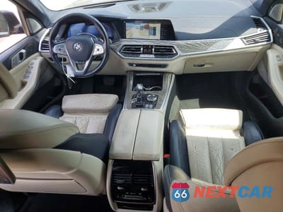 Zdjęcie 8 z 13 samochodu: 2019 BMW X7 XDRIVE50I VIN:5UXCX4C50KLB39510 - miniatura