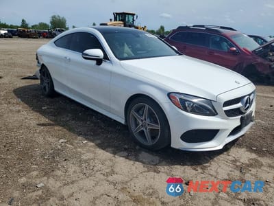 Czwarte zdjęcie samochodu z boku: 2017 MERCEDES-BENZ C 300 4MATIC VIN:WDDWJ4KB2HF525525 - miniatura