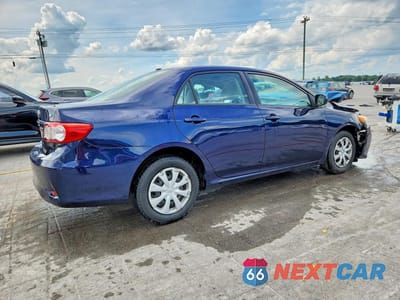 Trzecie zdjęcie samochodu z tyłu: 2011 TOYOTA COROLLA LE VIN:2T1BU4EEXBC739586 - miniatura