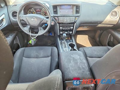 Zdjęcie 8 z 13 samochodu: 2017 NISSAN PATHFINDER SV VIN:5N1DR2MM8HC661040 - miniatura