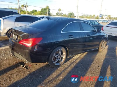 Trzecie zdjęcie samochodu z tyłu: 2014 MERCEDES-BENZ CLA 250 VIN:WDDSJ4EB6EN121610 - miniatura