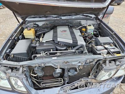 Zdjęcie 12 z 13 samochodu: 2005 LEXUS LX 470 VIN:JTJHT00W953550900 - miniatura