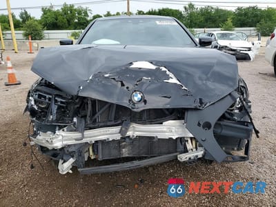 Piąte zdjęcie samochodu w środku: 2019 BMW 530 I VIN:WBAJA5C50KWW40213 - miniatura