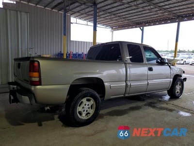 Trzecie zdjęcie samochodu z tyłu: 2000 CHEVROLET SILVERADO C1500 VIN:2GCEC19T3Y1310420 - miniatura