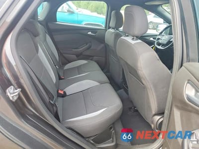 Zdjęcie 10 z 12 samochodu: 2016 FORD FOCUS ST VIN:1FADP3L91GL308849 - miniatura
