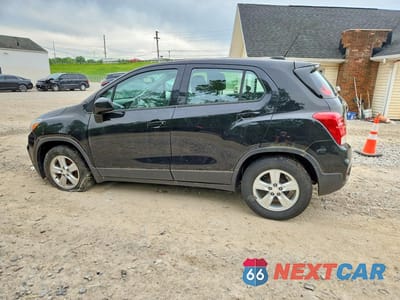 Drugie zdjęcie samochodu z przodu: 2019 CHEVROLET TRAX LS VIN:3GNCJKSB7KL333751 - miniatura