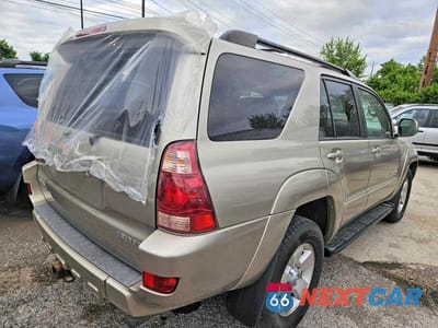 Czwarte zdjęcie samochodu z boku: 2005 TOYOTA 4RUNNER LIMITED VIN:JTEBU17R258036803 - miniatura