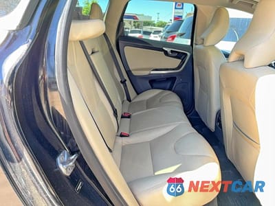 Zdjęcie 6 z 10 samochodu: 2016 VOLVO XC60 T5 PREMIER VIN:YV440MDK8G2853679 - miniatura