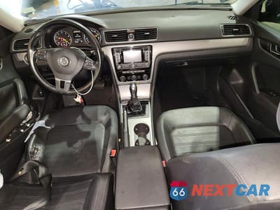 Zdjęcie 8 z 12 samochodu: 2015 VOLKSWAGEN PASSAT SE VIN:1VWBS7A31FC018564 - miniatura