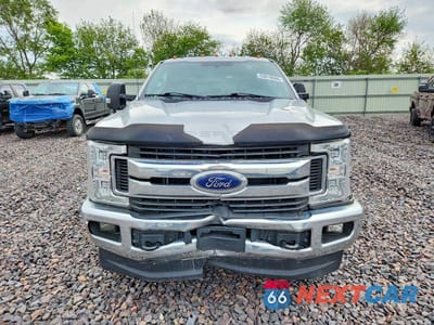 Piąte zdjęcie samochodu w środku: 2019 FORD F250 SUPER DUTY VIN:1FT7W2B64KED24262 - miniatura