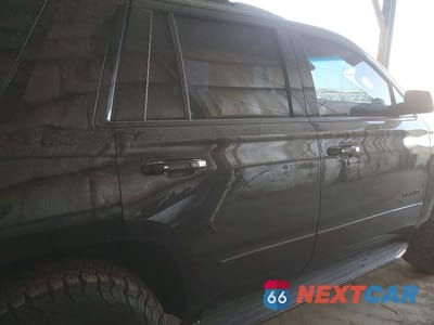 Zdjęcie 10 z 12 samochodu: 2020 CHEVROLET TAHOE K1500 PREMIER VIN:1GNSKCKJ9LR258745 - miniatura
