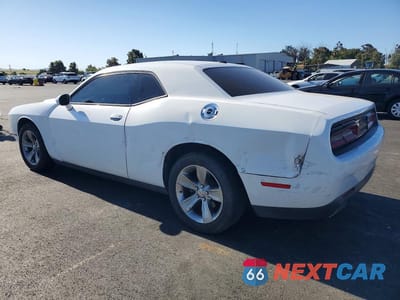 Drugie zdjęcie samochodu z przodu: 2015 DODGE CHALLENGER SXT VIN:2C3CDZAG6FH816544 - miniatura