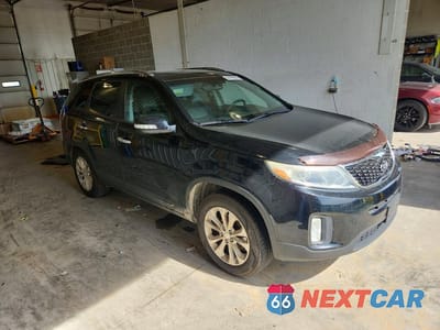 Czwarte zdjęcie samochodu z boku: 2015 KIA SORENTO EX VIN:5XYKU4A73FG645499 - miniatura