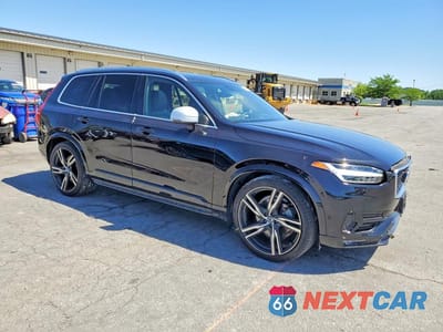 Czwarte zdjęcie samochodu z boku: 2019 VOLVO XC90 T6 R-DESIGN VIN:YV4A22PM9K1440814 - miniatura
