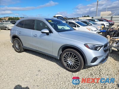 Czwarte zdjęcie samochodu z boku: 2023 MERCEDES-BENZ GLC 300 VIN:W1NKM4GB9PF046907 - miniatura