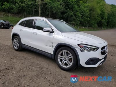 Czwarte zdjęcie samochodu z boku: 2021 MERCEDES-BENZ GLA 250 4MATIC VIN:W1N4N4HB1MJ190710 - miniatura