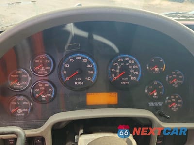 Zdjęcie 8 z 10 samochodu: 2014 INTERNATIONAL 4300 BOX TRUCK VIN:3HAMMAAN8EL766621 - miniatura