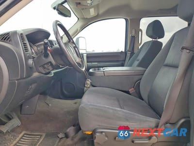Zdjęcie 7 z 12 samochodu: 2009 CHEVROLET SILVERADO K2500 HEAVY DUTY LT VIN:1GCHK53669F122768 - miniatura